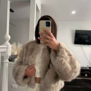 women gray fur coat